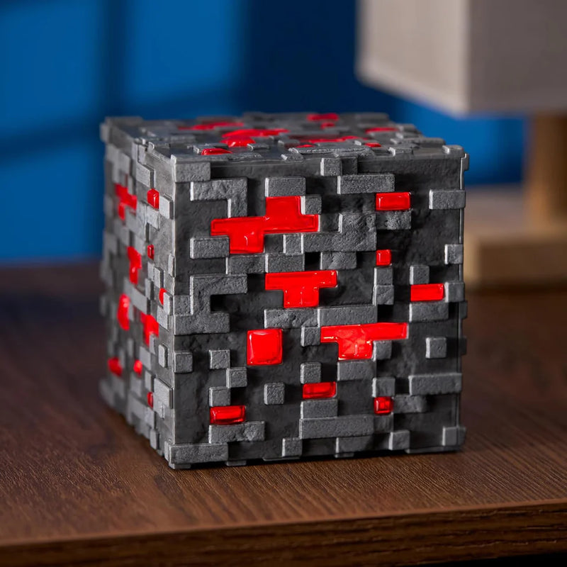 Minecraft - Illuminating Redstone Ore